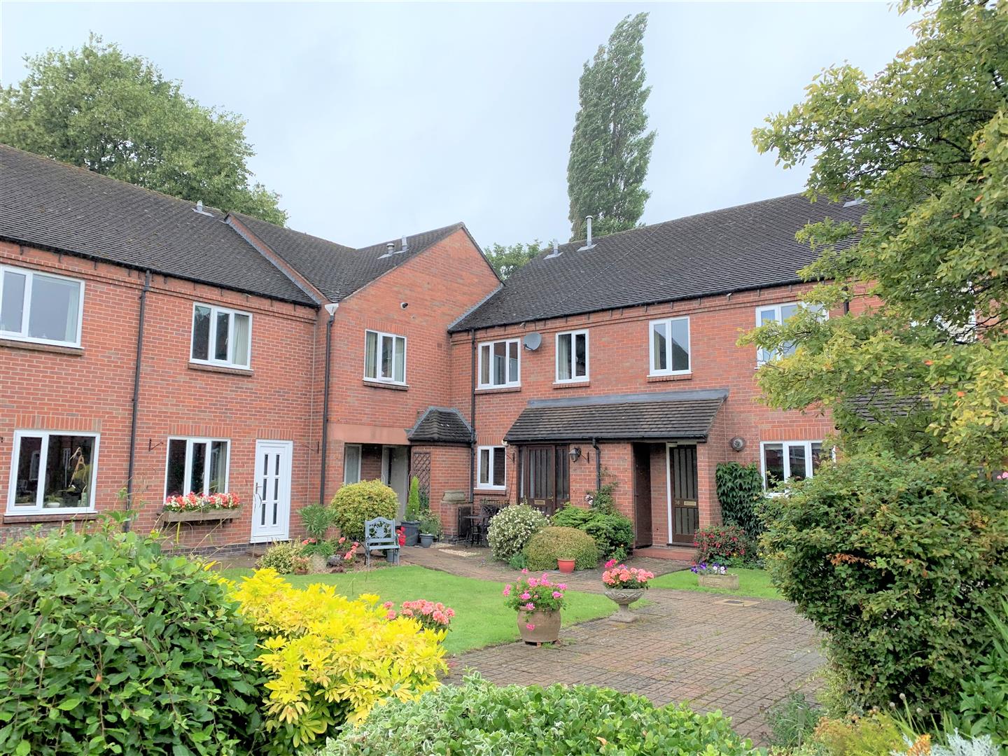 3 Bedroom Property To Let in Lichfield £895 PCM